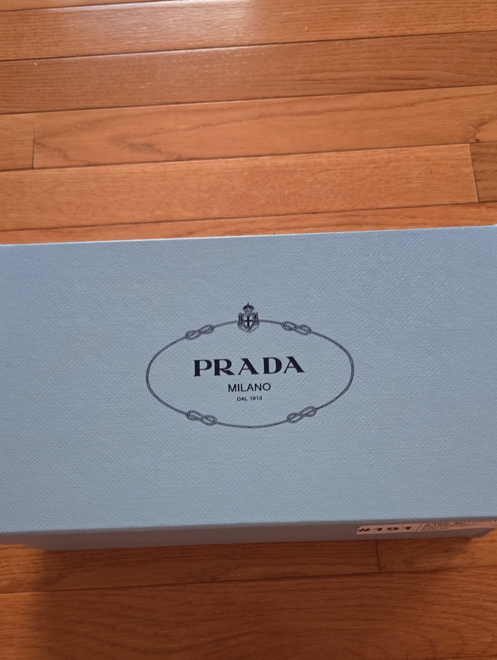 AUTHENTIC PRADA PATENT THONG SANDALS SIZE 34.5 OR 4.5